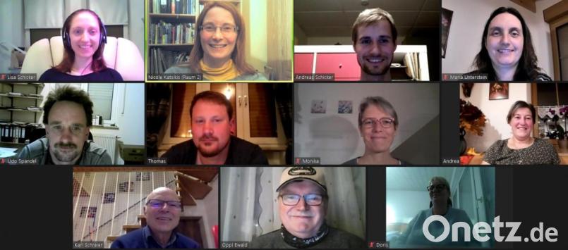 Der Online-Glaubenskurs "Alpha" wird von einem elfköpfigen Team betreut. Bildmontage: Alpha-Online-Team/exb