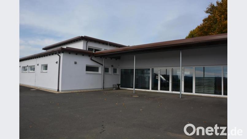 Mit neuen Fenstern und Türen wurde die Schulturnhalle versehen. Bild: jr