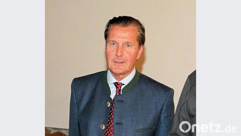 Über die Auszeichnung für seinen Einsatz für die Umwelt mit der Bayerischen Staatsmedaille freute sich Freiherr Eberhard von Gemmingen-Hornberg. Nur bis zu 15 Personen jährlich können diese Staatsmedaille erhalten. Bild: bsc