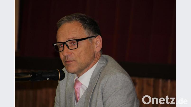 Im Stadtrat ging Bürgermeister Bernd Sommer auf verschiedene Baumaßnahmen und die bisherigen Tourismuszahlen dieses Jahres ein. Bild: kro