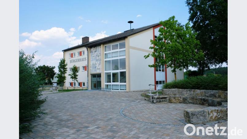 Das Bürgerhaus in Schlammersdorf soll barrierefrei werden. Der Gemeinderat hat nun eine Variante gefunden. Archivbild: do