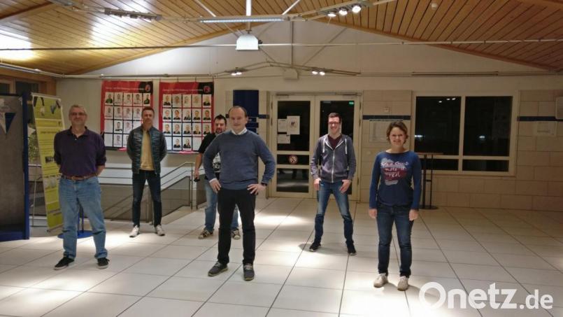 Dieter Kotzbauer, Torsten Engler, Thomas Sommerer, Markus Pasurka, Christian Kotzbauer und Kerstin Duschl (von links) stehen an der Spitze der Tischtennis-Abteilung. Bild:  Dieter Kotzbauer/exb