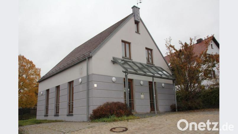 Im Ausblick auf Herausforderungen der nächsten Jahre steht der Umbau der ehemaligen Raiffeisenbank Gleiritsch zum „Bürgercafe“ im Mittelpunkt. Bild: frd