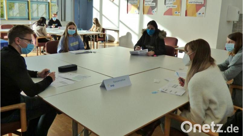 Hier tagt im Planspiel der Europaberufsschule die konservative Fraktion des EU-Parlaments. Bild: Europaberufsschule