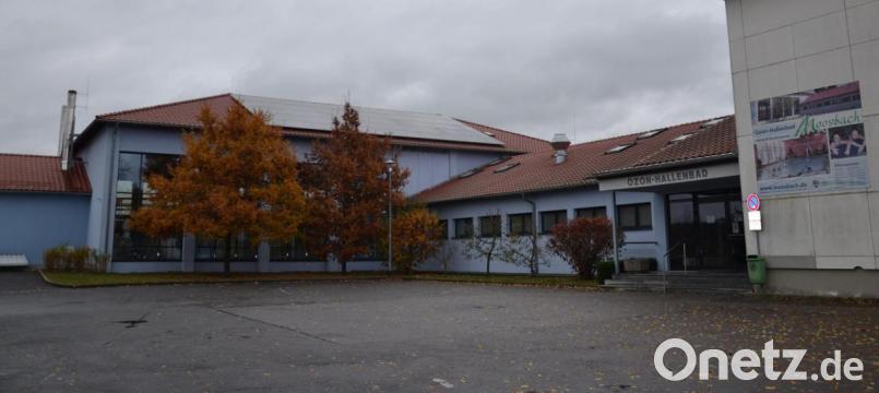 Das Hallenbad Moosbach ist geschlossen, seit Montagmorgen nun auch für Soldaten aus Weiden und Oberviechtach, die dort ihr Dienstschwimmen absolvierten. Bild: gi