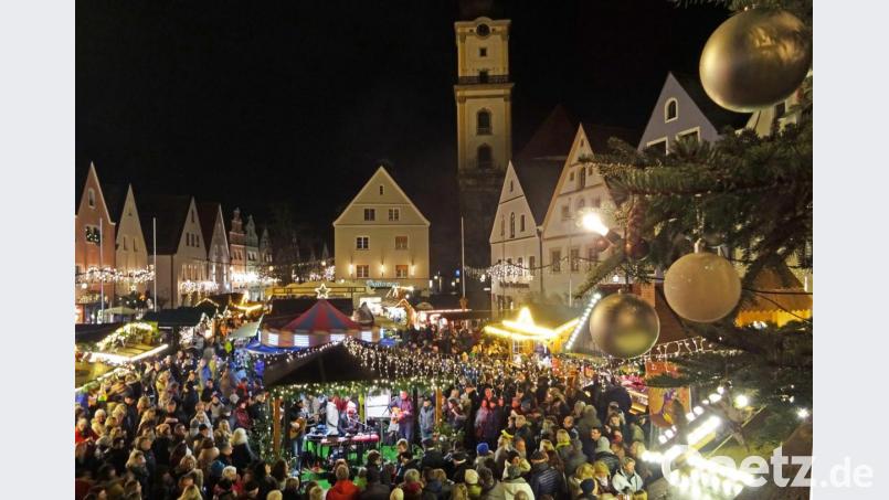 Der Christkindlmarkt 2019. So wird es heuer auf keinen Fall aussehen – Besuchermassen darf es nicht geben. Bild: rdo