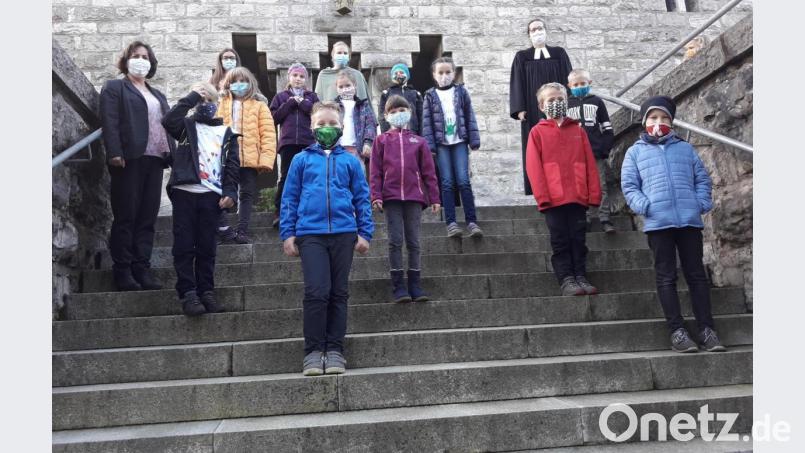 Der neue Konfi 3-Jahrgang aus Hirschbach-Eschenbach und Hartmannshof. Bild: exb