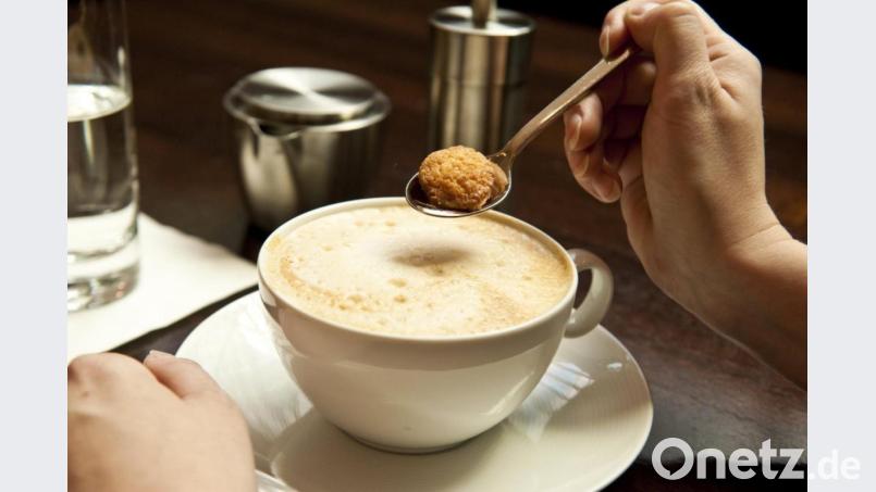 Auf eine Tasse Kaffee mit Freunden ist nur eines der Dinge, die die Bürger im November-Lockdown vermissen. Bild: Mascha Brichta