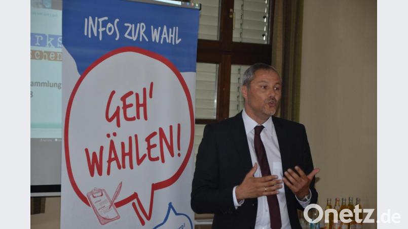 Jürgen Preisinger, Vorsitzender des Kreisjugendrings Tirschenreuth, gab Tipps zur Gründung eines Jugendparlaments. Archivbild: Benkhardt