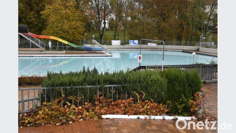 Seit einigen Wochen ist das Hockermühlbad geschlossen und befindet sich bereits in der herbstlichen Ruhephase. In den Jahren 2021 bis 2024 soll es teilweise saniert werden. Bild: Petra Hartl