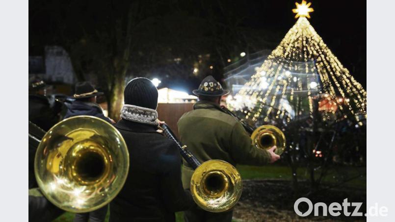 Erbendorfs Bürgermeister Johannes Reger sagt den Weihnachtsmarkt im Stadtpark für heuer wegen der Corona-Situation ab. Archivbild: njn
