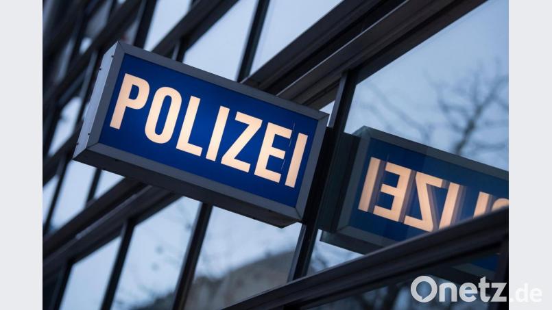 Betrüger haben übers Wochenende laut Polizei bei mehreren Bürgern aus Weiden und dem Landkreis Neustadt/WN angerufen und sich als Polizeibeamte ausgegeben. Symbolbild: Boris Roessler