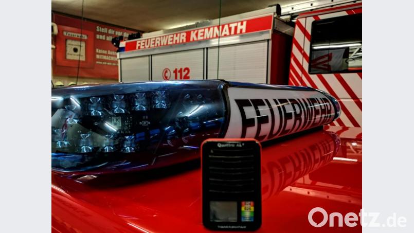 Kein Signal gab es für mehrere Stunden für die Funkmeldeempfänger (Bild) und Sirenen mehrerer Feuerwehren im Kemnather Land am Samstagnachmittag. Eine technische Störung an der analogen Funktechnik war das Problem. Bild: mde