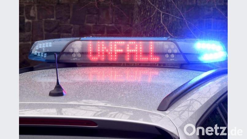 Auf der A3 bei Wörth an der Donau hat es am Dienstagmorgen einen schweren Unfall gegeben. Bild: Carsten Rehder/dpa