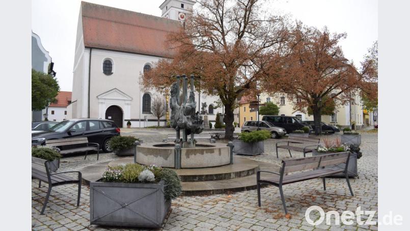 Wegen Corona halten sich die Leute mehr im Freien auf, deshalb sollen die Ruhebänke im Stadtgebiet in diesem Jahr später eingewintert werden. Bild: bnr