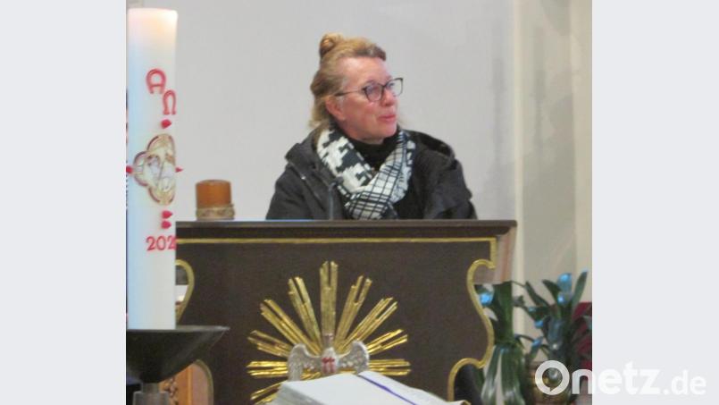 Fördervereins-Vorsitzende Ulrika Hart bei ihrer Laudatio. Bild: Irmgard Haberger/exb