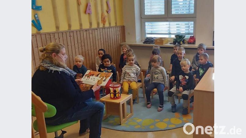 Im Kinderhaus der Gemeinde Pechbrunn haben die Mädchen und Buben zum Thema St. Martin gebastelt und gemalt sowie Geschichten gelauscht, die von den Erzieherinnen vorgelesen wurden. Bild: jr