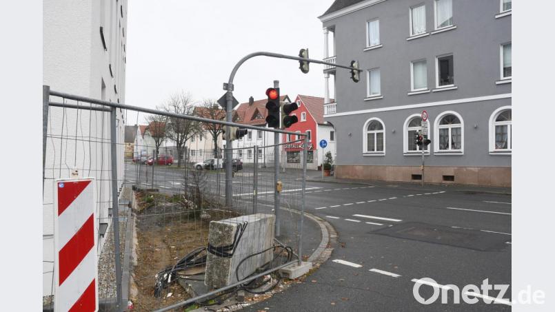 Wenn die Randsteine etwas weiter in die Straße gesetzt werden, wird das Überqueren der Fahrbahn für Fußgänger sicherer. Bild: Gabi Schönberger
