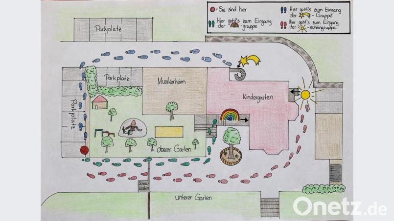 Kreative Wegweiser sorgen im Kindergarten St. Angelus in Nabburg dafür, dass Hygieneregeln schon bei den Kleinsten ankommen. Bild: Julia Scheibl/exb
