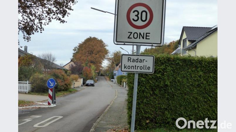 Bürger fordern einen verkehrsberuhigten Bereich in der Sperlhammer- und Bahnhofstraße. Bild: fsb