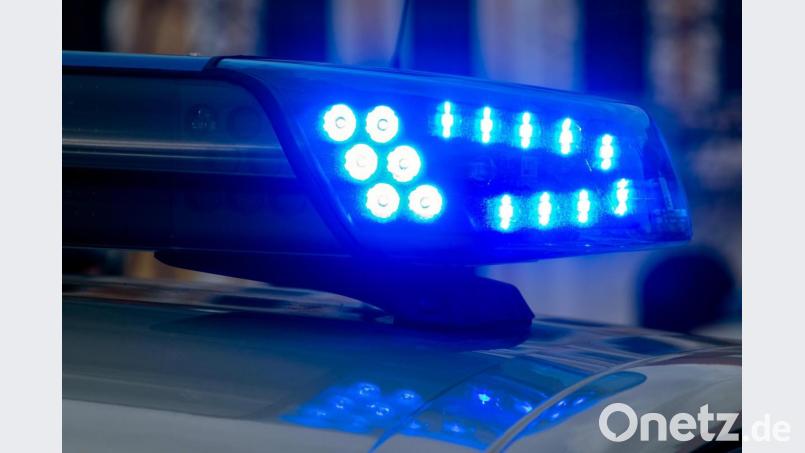 Die Polizei ermittelte den Verursacher der Blendung. Der 66-Jährige, der einen 31Jährigen mit einem Laserpointer geblendet hatte, muss mit einer Anzeige wegen gefährlicher Körperverletzung rechnen. Symbolbild: Klaus-Dietmar Gabbert/dpa