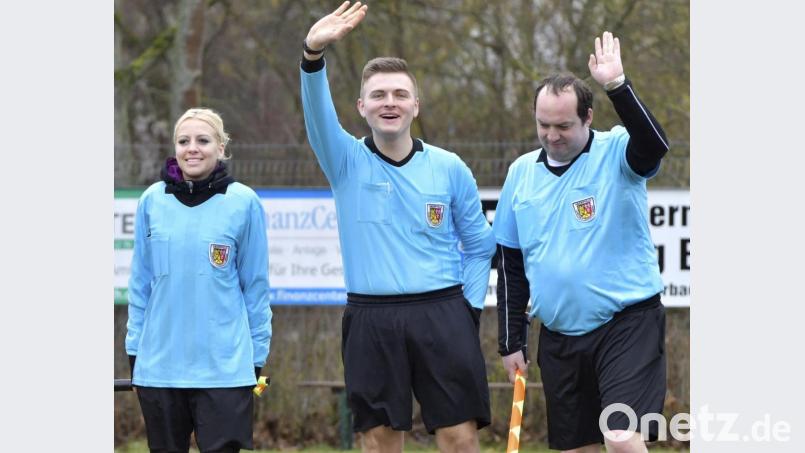 Die derzeitige Krisensituation im Sport wirkt sich auch auf die Fußball-Schiedsrichter im Verbreitungsgebiet aus. Vielen Unparteiischen war das Risiko nach dem Re-Start zu groß, regelmäßig Spiele zu leiten. Bild: Hubert Ziegler