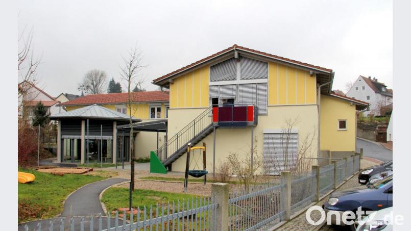 Die Raben- und Storchengruppe der viergruppigen Kinderkrippe stehen mitsamt ihrer Erzieherinnen unter Quarantäne. Der Betrieb in den beiden Gruppen im Obergeschoss läuft regulär weiter. Bild: njn