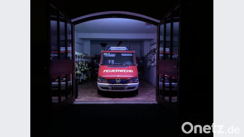Schon bald wird ein neuer Mannschaftstransportwagen im Thumsenreuther Feuerwehrhaus stehen Bild: ner