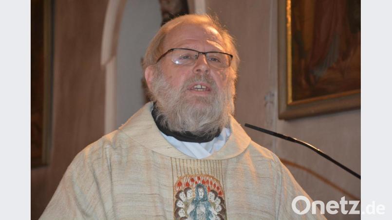 Pfarrseelsorger Pater Benedikt Leitmayr war diesmal Hauptzelebrant und Prediger am Resl-Gebetstag um die Seligsprechung von Therese Neumann. Bild: jr