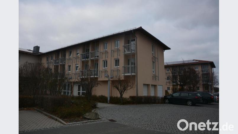 Für Besucher ist das Seniorenheim Phönix in Mitterteich aktuelle geschlossen. Das Haus steht unter Quarantäne. Trotzdem versuchen Mitarbeiter Kontakte über andere Kanäle zwischen Angehörigen und Bewohnern zu ermöglichen. Bild: jr