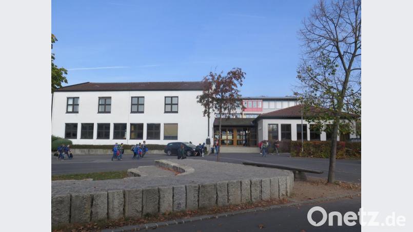 Wegen eines positiven Coronafalls muss die Klasse 7d der Realschule Kemnath in Quarantäne. Archivbild: jzk