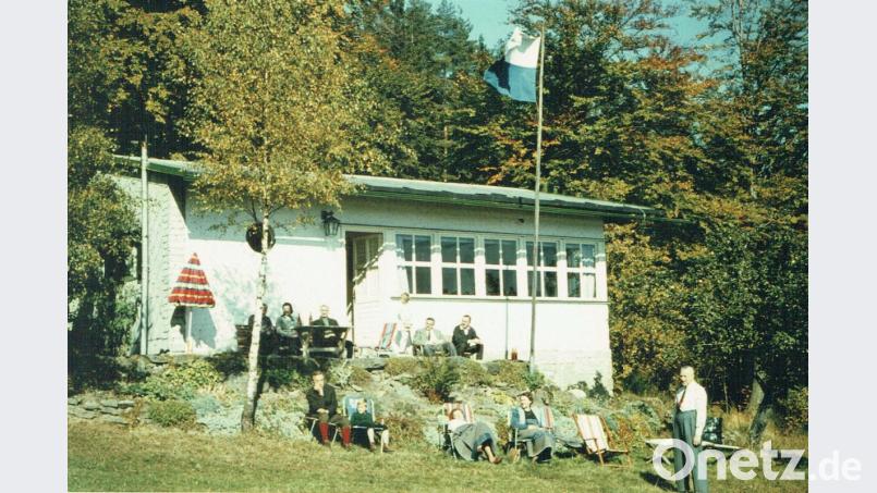 Das ESV-Heim im Jahr 1959. Bereits damals dienten die Terrasse und die angerenzende Liegewiese an schönen Sommer- und Herbsttagen für die Erholung. Archivbild: bsc