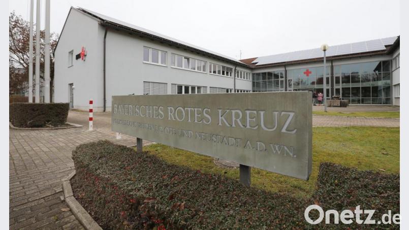 Sollte der Impfstoff rechtzeitig eintreffen, wird das BRK-Haus in der Ulrich-Schönberger-Straße am 15. Dezember das gemeinsame Corona-Impfzentrum von Stadt und Landkreis. Bild: Wolfgang Steinbacher