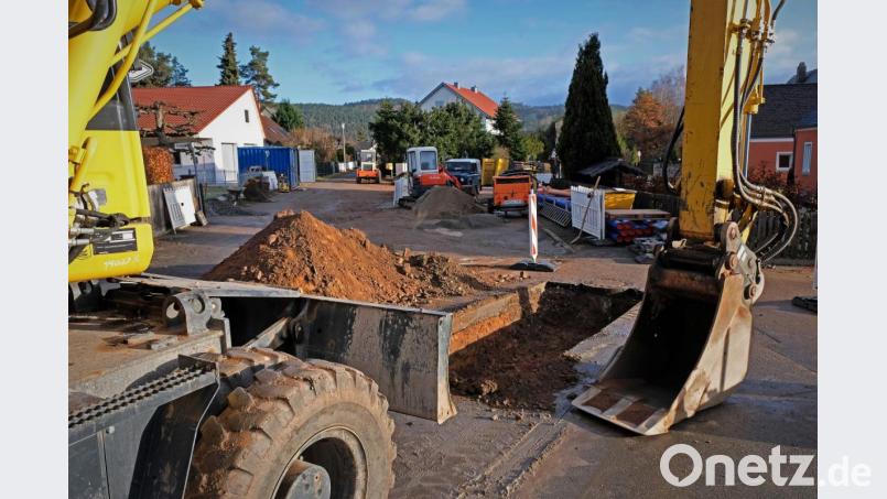 Der hintere Teil der Paul-Schiedt-Straße bis zur Bahnunterführung wird bis voraussichtlich Weihnachten gesperrt bleiben Bild: twi