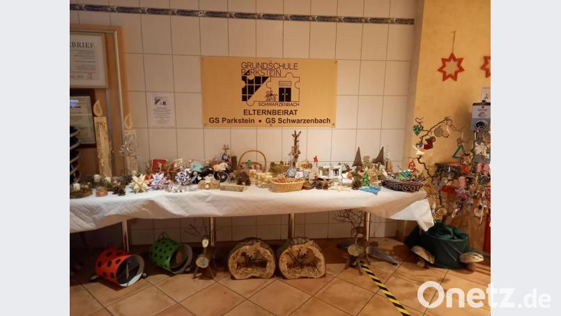Wunderschöne Unikate können die Parksteiner zur Unterstützung des Elternbeirats und der Grundschüler, in Geschäften in Parkstein und Schwarzenbach, erwerben. Bild: adj