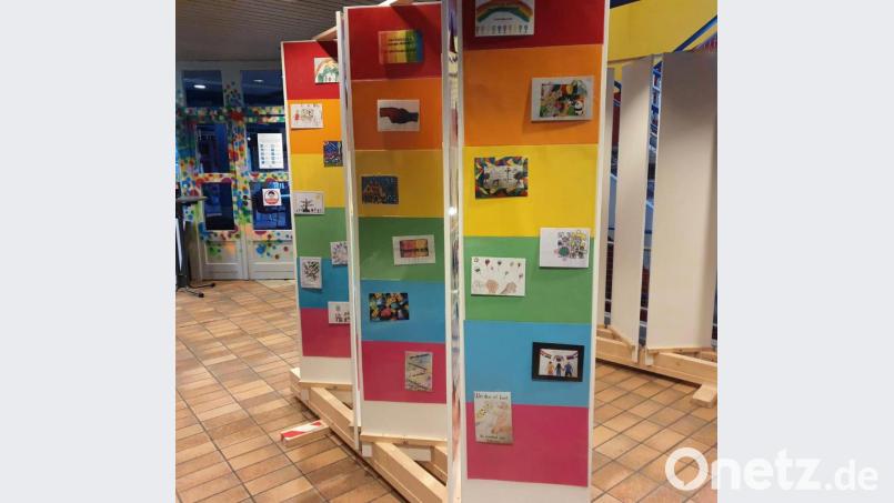 Die Postkarten sind im City-Center zu bewundern. Bild: Johanna Grillenbeck