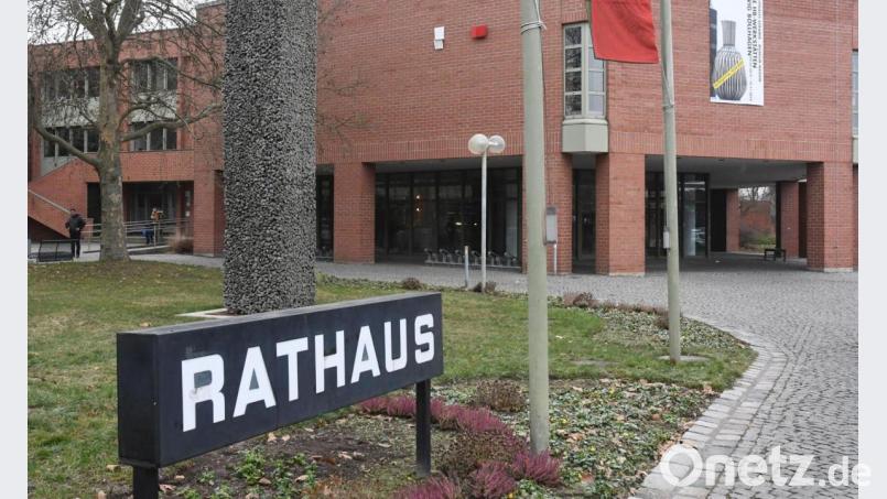 Normalerweise bekommen Bedürftige ihre Weihnachtsspende nach persönliche Vorsprache im Rathaus. Doch die ist heuer nicht möglich. Bild: Gabi Schönberger