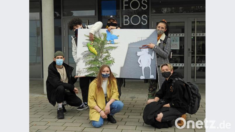 Die Schüler fotografieren Weiden aus einer anderen Perspektive - und stellen die Bilder in Comic-Manier aus. Bild: Silke Winkler