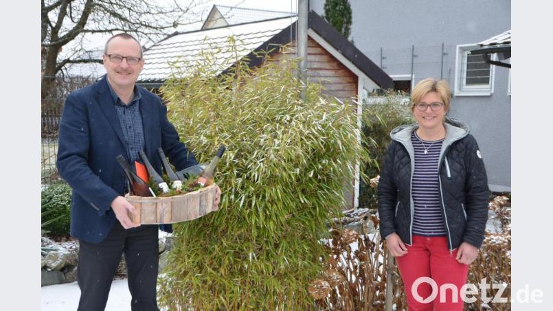 Seit 20 Jahren gehört Maria Träger der Versicherungsgeneralagentur von Helmut M. Stubenrauch in Vohenstrauß an. Kunden werden stets mit einem freundlichen Lächeln von der Waldkirchnerin empfangen. Bild: dob
