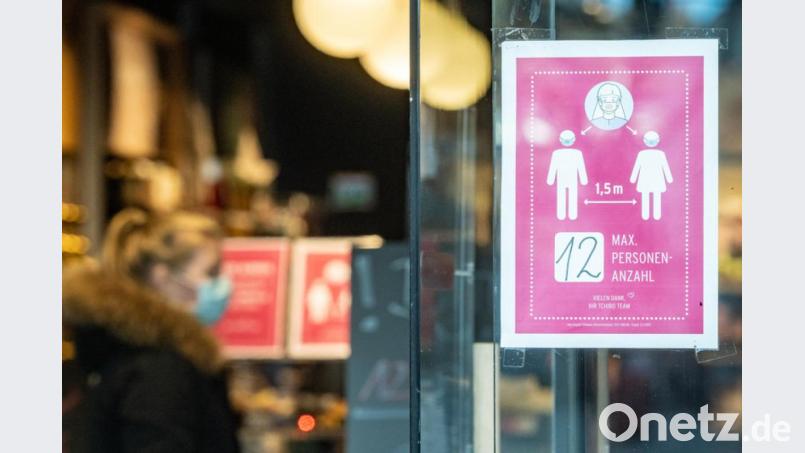 Strengere Kontaktbeschränkungen im Dezember, Lockerungen über Weihnachten - die von Bund und Ländern beschlossenen neuen Corona-Regeln sind am Dienstag in den meisten Bundesländern in Kraft getreten. Bild: Armin Weigel