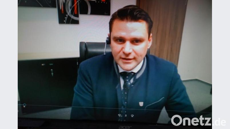 Landrat Thomas Ebeling in der Online-Runde am Zoom-Bildschirm. Bild: eib