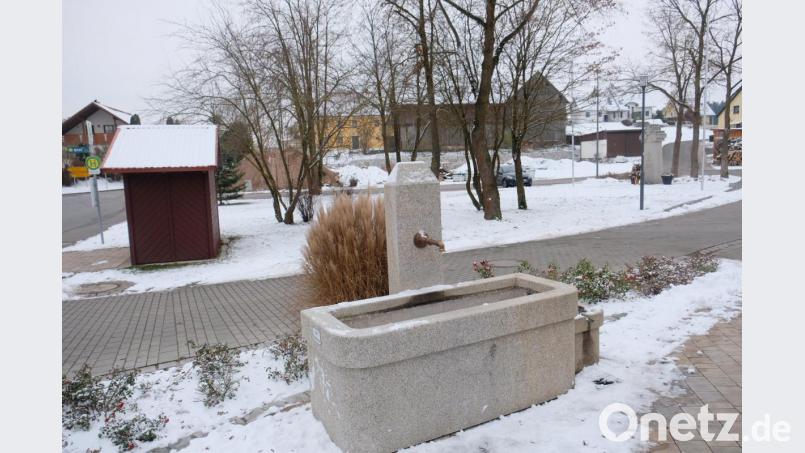 Der &quot;Stallwechsel&quot; ist ungewöhnlich. Den Bau des neuen Vorbacher Feuerwehrgerätehauses in exponierter Lage &quot;Am Dorfweiher&quot; managt nun das Architekturbüro Schultes. Bild: do