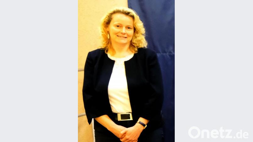 Über die Vorteile &quot;Eingetragener Vereine&quot; (e.V.) referiert Gemeinderätin Anneliese Weber. Bild: do