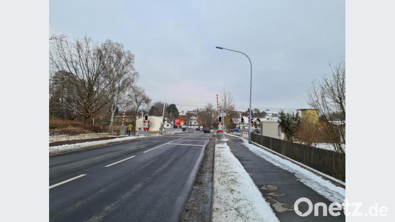 Die Bahnübergänge wurden frisch saniert. Nach dem Abschluss soll der Lärm bei der Überfahrt hier an de Pressather Straße gestiegen sein. Bild: sne