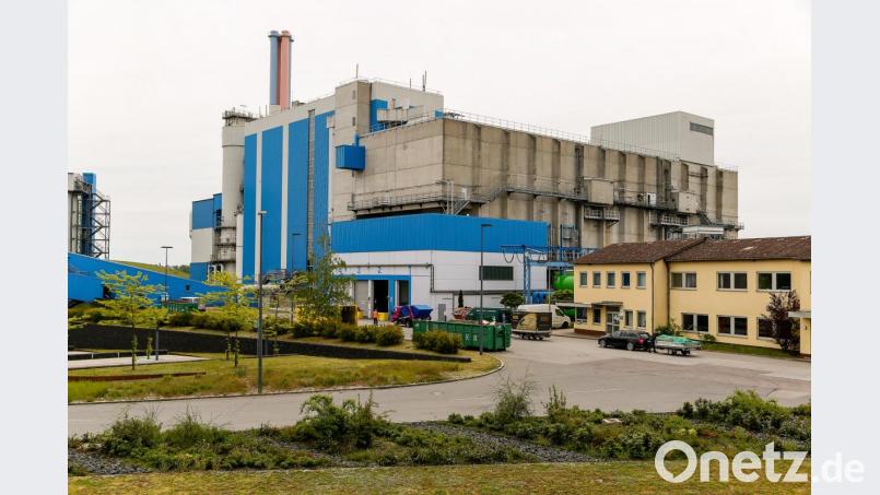Privatanlieferer können Abfall am Müllkraftwerk Schwandorf oder den Umladestationen des ZMS im Verbandsgebiet entsorgen. Für einen Großteil der Anlieferer wird dieses Angebot jetzt günstiger. Bild: Hösamer