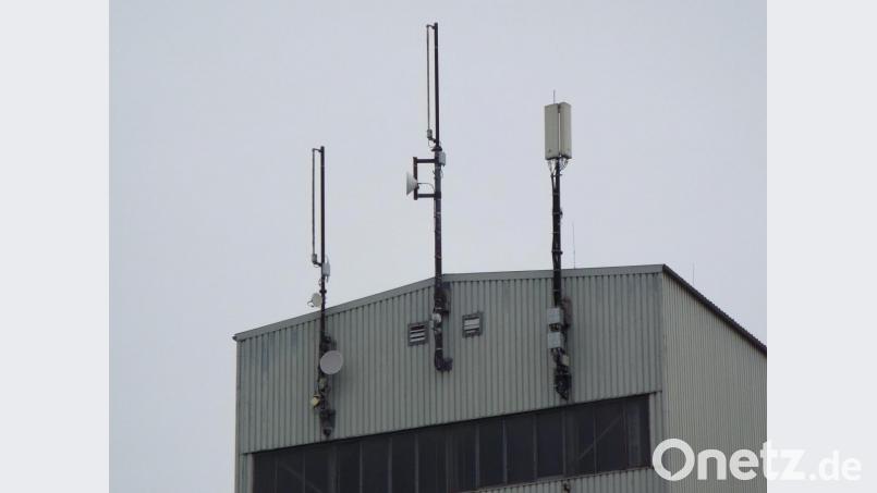 Der Leonie-Förderturm ist einer von zwei derzeit existierenden Trägern von Mobilfunk-Sendeanlagen im Auerbacher Stadtgebiet. Bild: ll