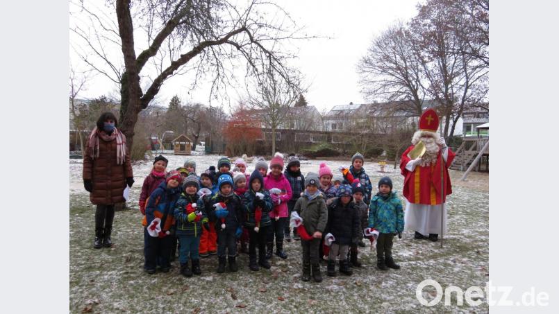 Nikolausbesuch im Kinderhaus. Bild: Irmi Schmidt/exb