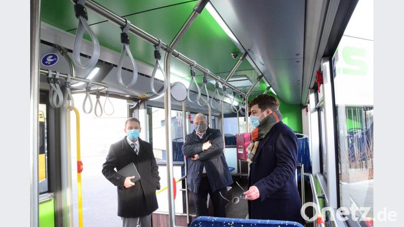 Die neuen Abbiegeassistenten sorgen nicht nur außerhalb, sondern auch innerhalb der Busse für mehr Sicherheit. Bild: uz