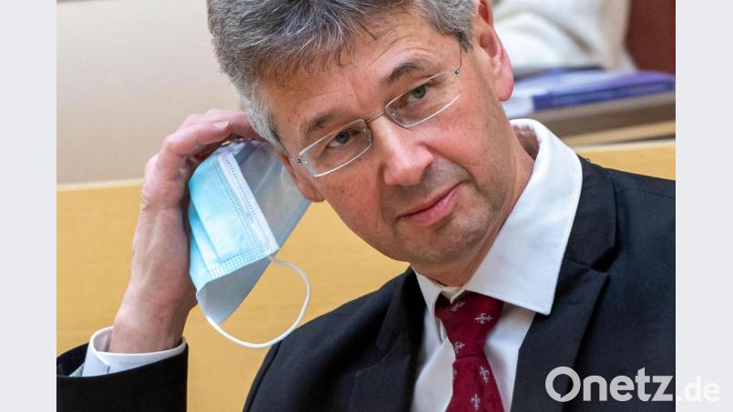 Michael Piazolo (Freie Wähler), Staatsminister für Unterricht und Kultus, spricht. Foto: Peter Kneffel/dpa Bild: Peter Kneffel