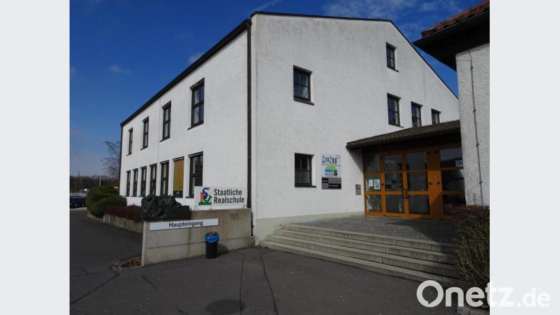 In der Realschule Kemnath werden derzeit 803 Schüler in 33 Klassen unterrichtet. Archivbild: rti